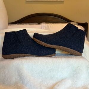 Taos Good Wool booties unisex